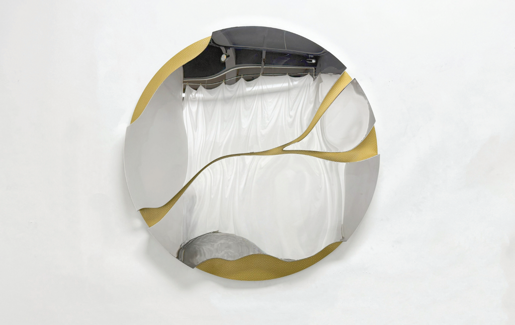 Premium Stainless Steel Wall Art - River Running- Round