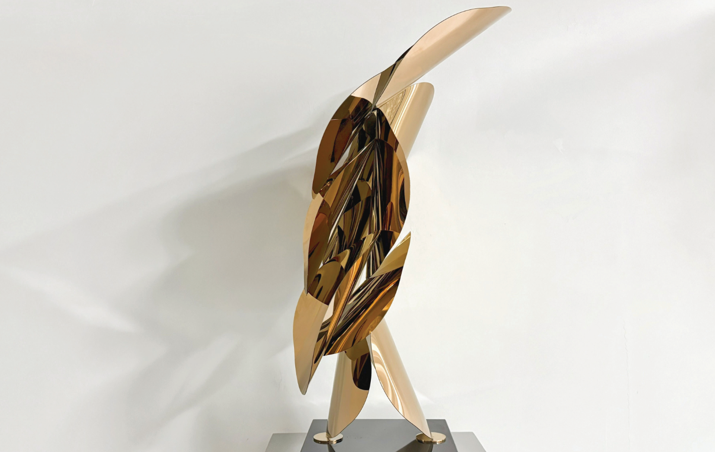 Premium Stainless Steel Wall Art - Lone Hero